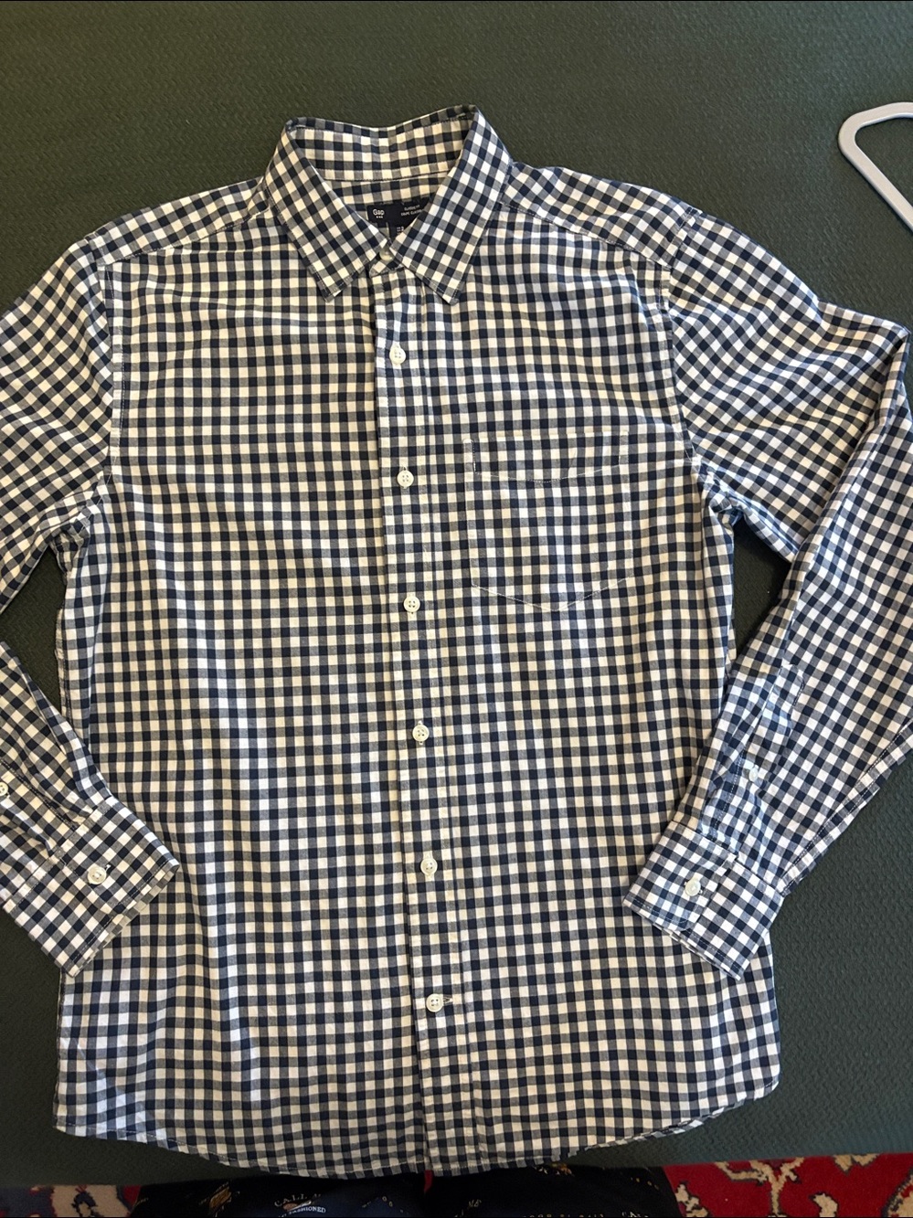 GAP Men's Navy and White Gingham Button-Down Shirt - Picture 3 of 3